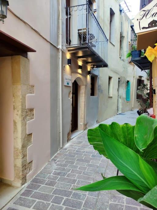 Giorgos & Chara Studio In The Old Port Chania  Exterior photo